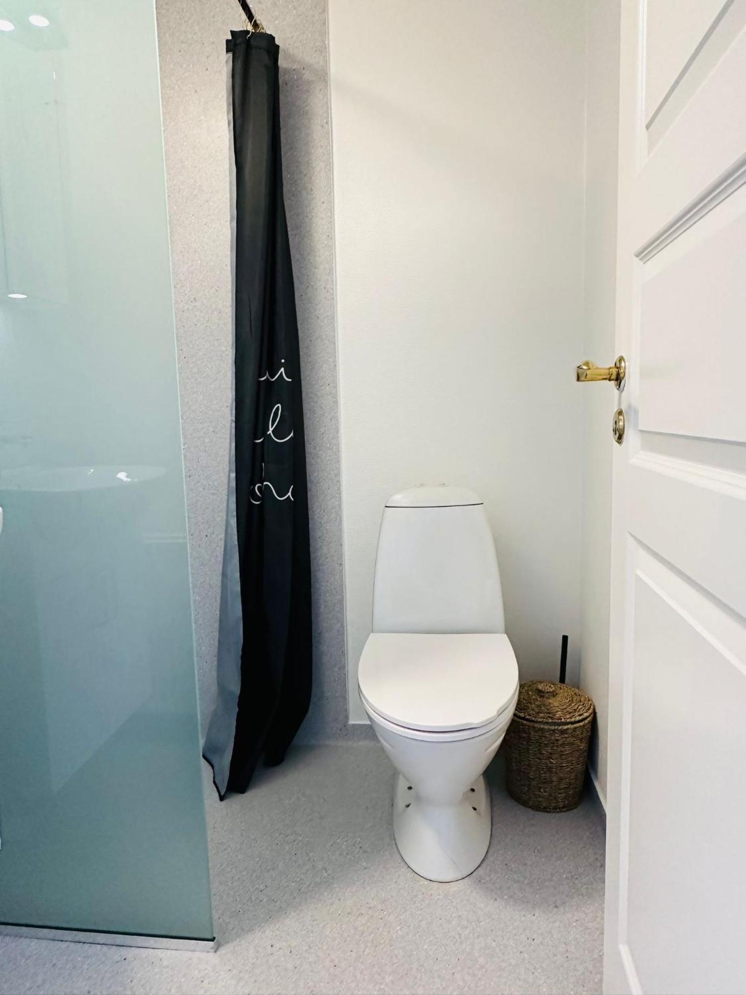5 Minute Walk To Lego House - 50M2 Cozy Apartment- D Unit Billund Rum bild