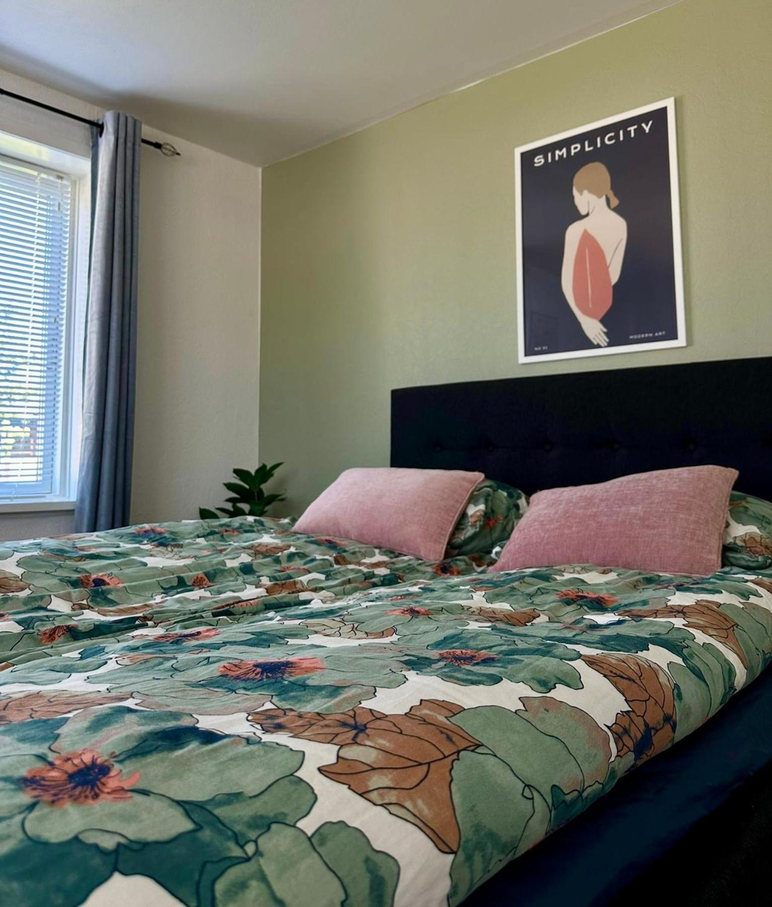 5 Minute Walk To Lego House - 50M2 Cozy Apartment- D Unit Billund Rum bild